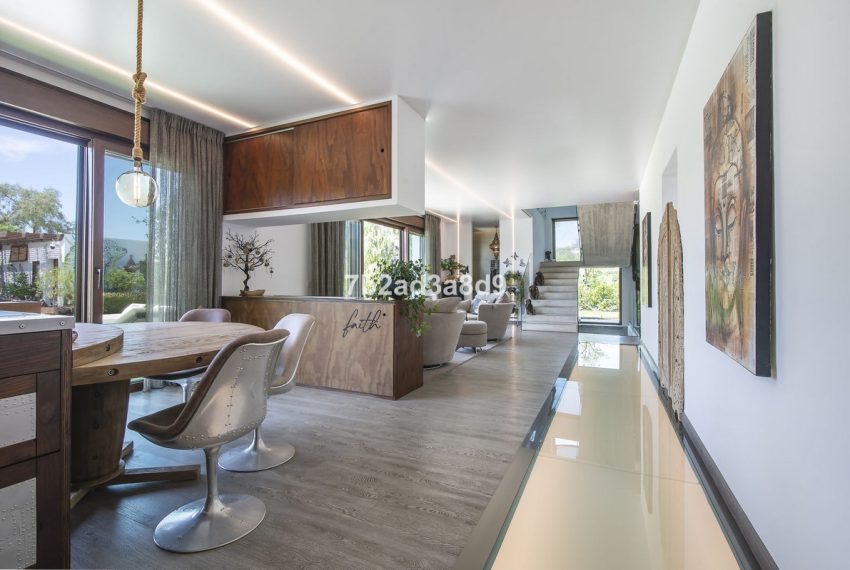 R5059105-Villa-For-Sale-Benahavis-Detached-6-Beds-570-Built-4