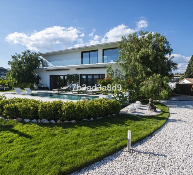 R5059105-Image 1-Detached - 6 Beds - 570 Built