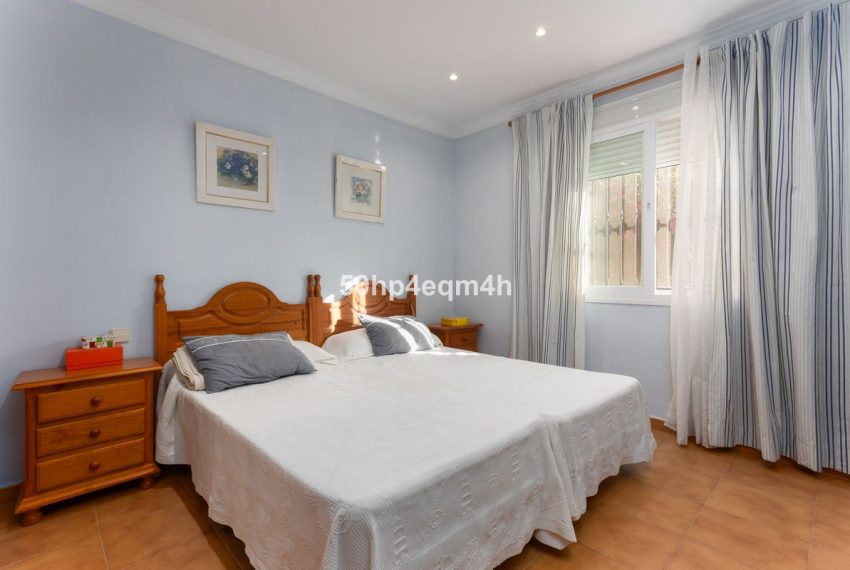 R5060725-Villa-For-Sale-San-Pedro-de-Alcantara-Detached-4-Beds-187-Built-9