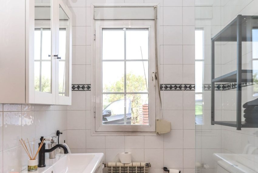 R5060884-Villa-For-Sale-Guaro-Detached-3-Beds-143-Built-16