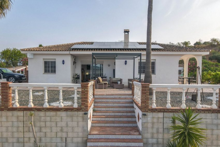 R5060884-Villa-For-Sale-Guaro-Detached-3-Beds-143-Built-5