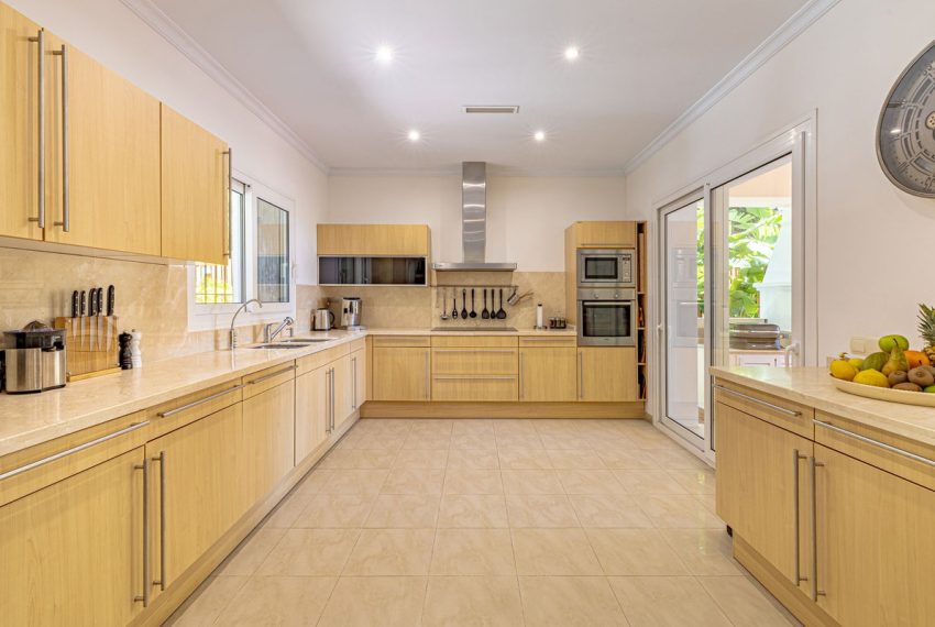 R5061052-Villa-For-Sale-Benahavis-Detached-6-Beds-711-Built-17