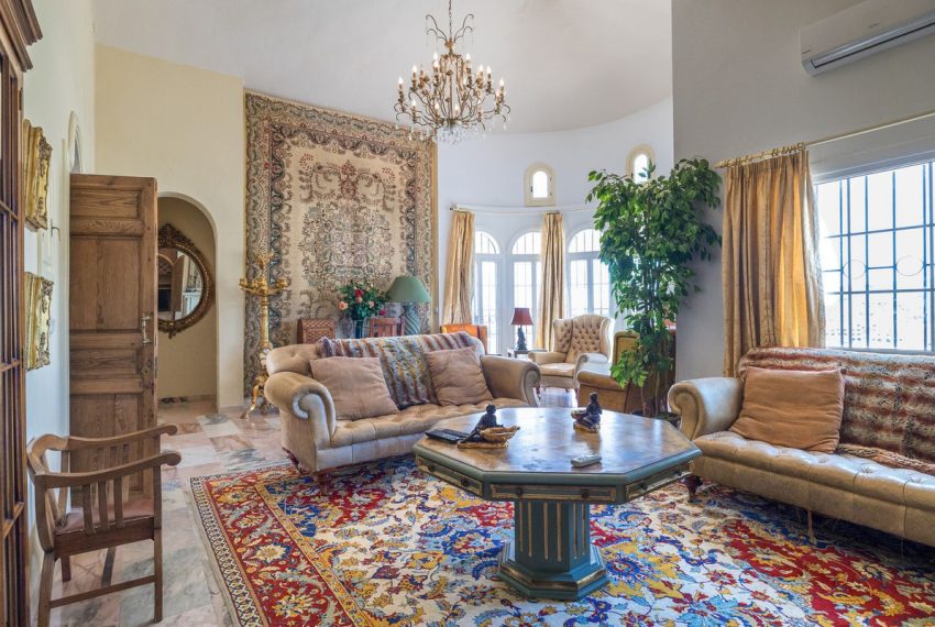 R5061076-Villa-For-Sale-Estepona-Detached-6-Beds-635-Built-6