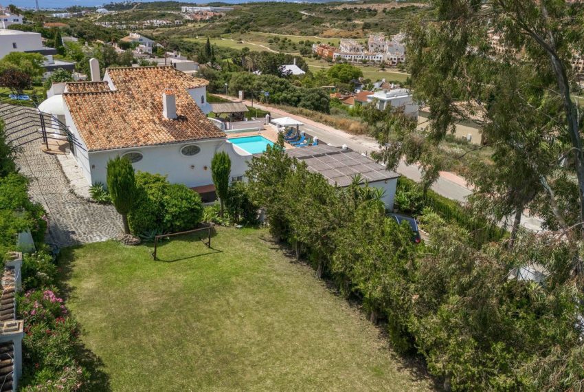 R5061076-Villa-For-Sale-Estepona-Detached-6-Beds-635-Built-7