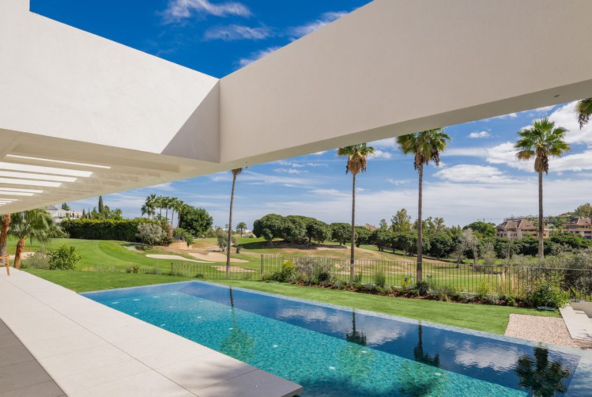 R5061187-Villa-For-Sale-Nueva-Andalucia-Detached-4-Beds-408-Built-17
