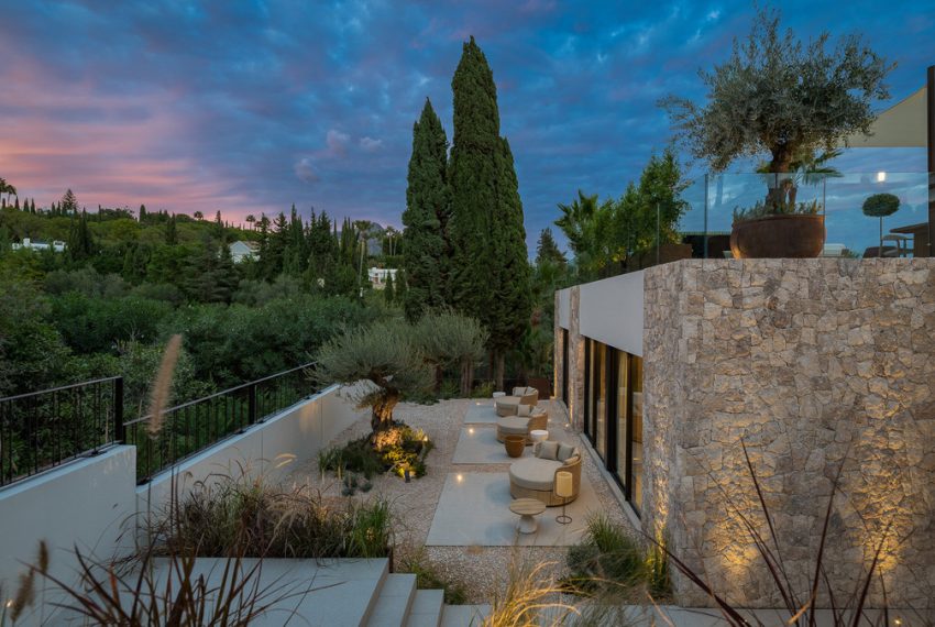 R5061187-Villa-For-Sale-Nueva-Andalucia-Detached-4-Beds-408-Built-5