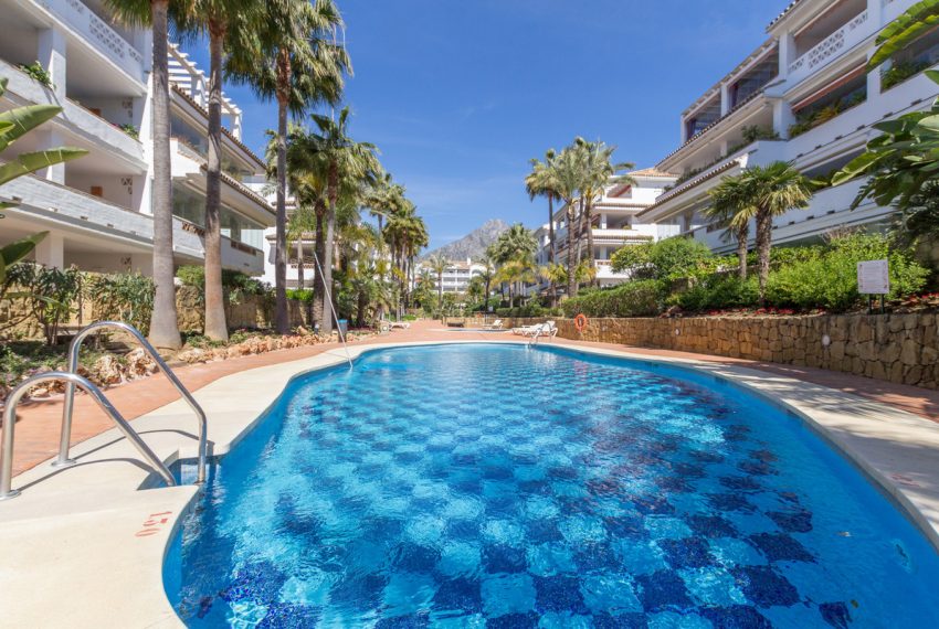 R5061232-Apartment-For-Sale-The-Golden-Mile-Middle-Floor-3-Beds-182-Built-15