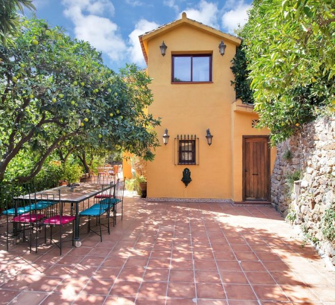R5061283-Image 1-Finca - 3 Beds - 217 Built