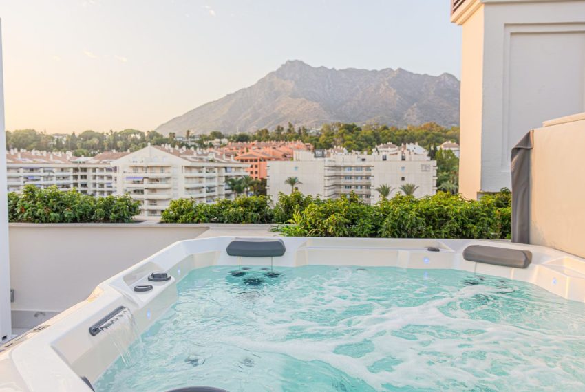 R5061448-Apartment-For-Sale-Marbella-Penthouse-2-Beds-180-Built-1