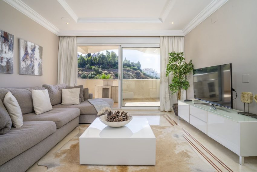 R5061667-Apartment-For-Sale-Nueva-Andalucia-Ground-Floor-2-Beds-120-Built-11