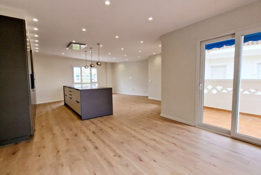 R5061736-Apartment-For-Sale-San-Pedro-de-Alcantara-Penthouse-4-Beds-230-Built-3