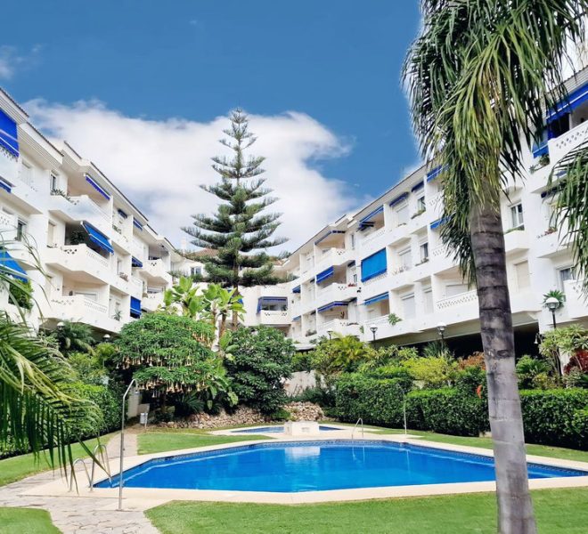 R5061736-Image 1-Penthouse - 4 Beds - 230 Built