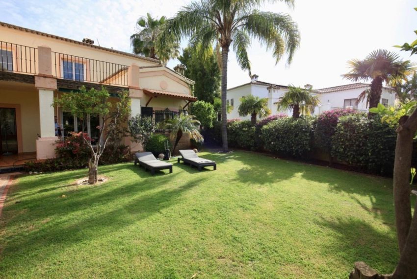 R5061856-Villa-For-Sale-Guadalmina-Alta-Detached-7-Beds-541-Built-1