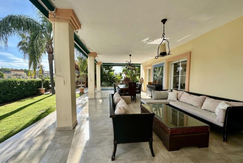 R5061856-Villa-For-Sale-Guadalmina-Alta-Detached-7-Beds-541-Built-4