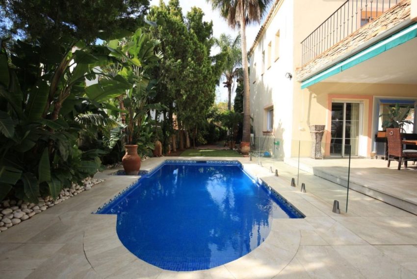 R5061856-Villa-For-Sale-Guadalmina-Alta-Detached-7-Beds-541-Built-9
