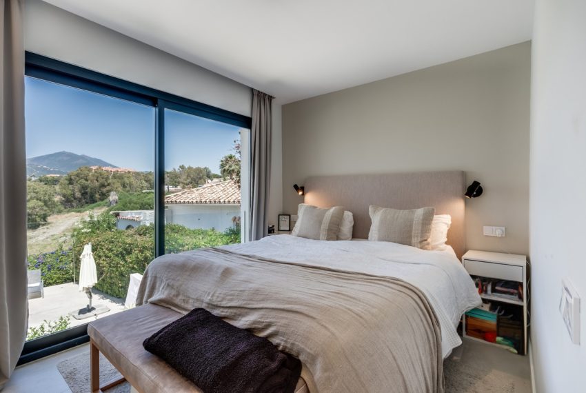R5061901-Villa-For-Sale-Nueva-Andalucia-Detached-4-Beds-226-Built-7
