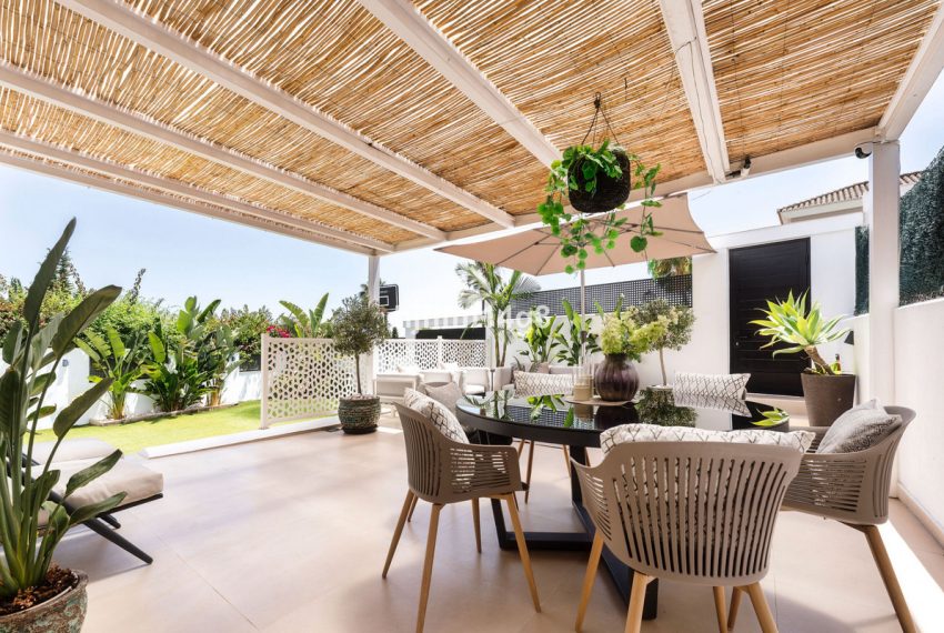 R5061940-Townhouse-For-Sale-Nueva-Andalucia-Terraced-3-Beds-115-Built-2