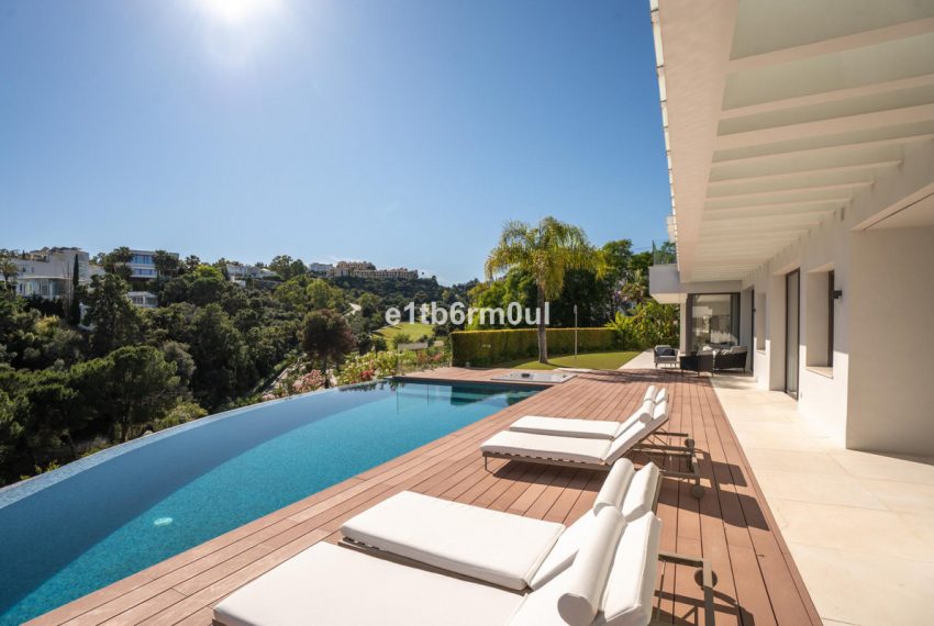 R5061943-Villa-For-Sale-La-Quinta-Detached-5-Beds-642-Built-12