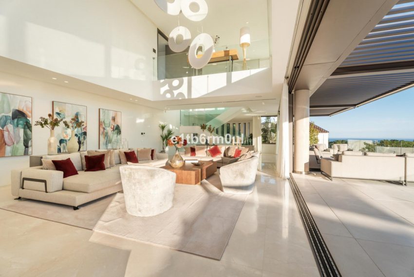 R5061943-Villa-For-Sale-La-Quinta-Detached-5-Beds-642-Built-2