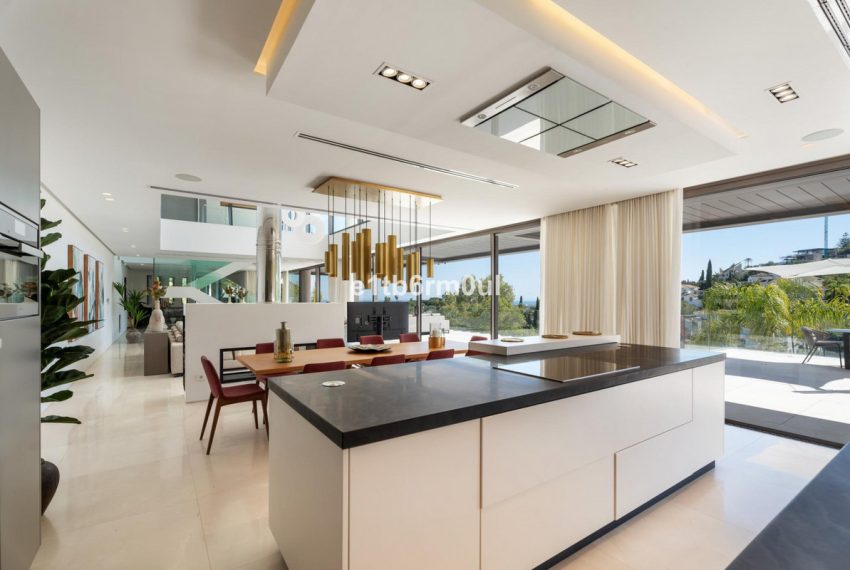 R5061943-Villa-For-Sale-La-Quinta-Detached-5-Beds-642-Built-4