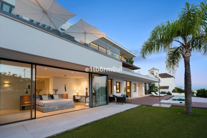 R5061943-Villa-For-Sale-La-Quinta-Detached-5-Beds-642-Built-7
