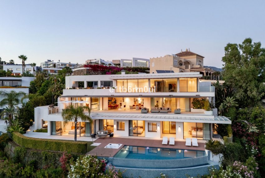 R5061943-Villa-For-Sale-La-Quinta-Detached-5-Beds-642-Built