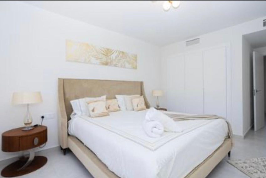 R5062117-Townhouse-For-Sale-Aloha-Terraced-4-Beds-223-Built-14