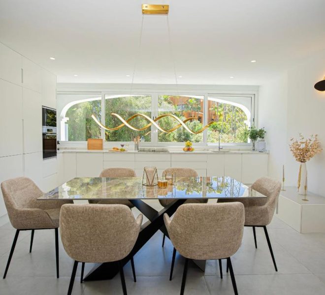 R5062117-Image 1-Terraced - 4 Beds - 223 Built