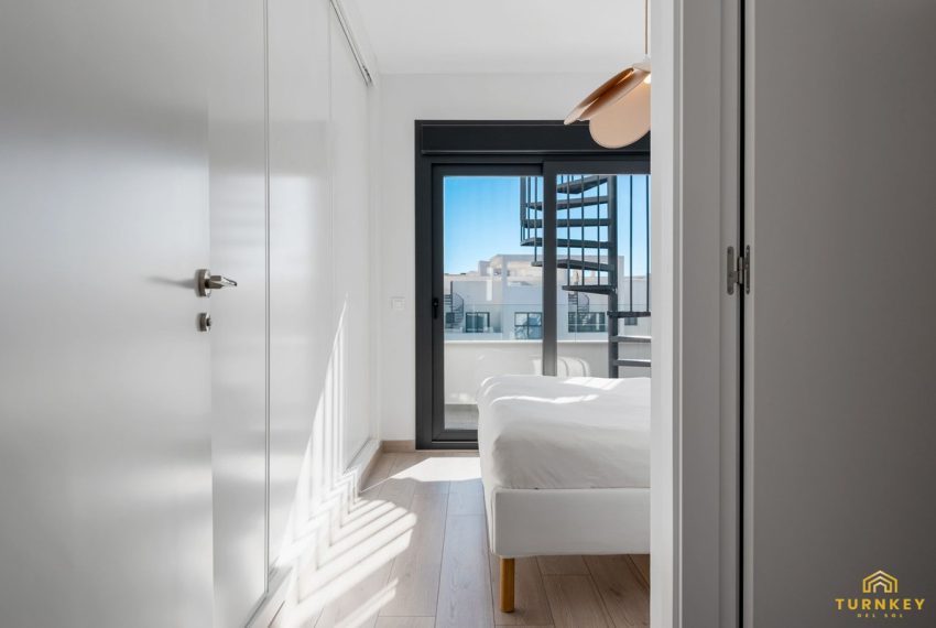 R5062456-Apartment-For-Sale-Estepona-Penthouse-2-Beds-89-Built-10