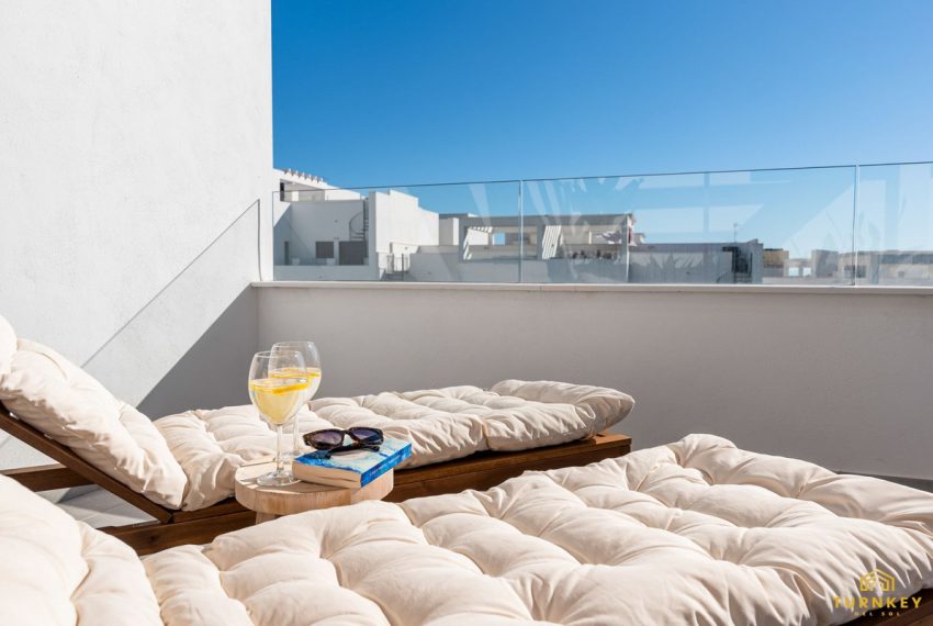 R5062456-Apartment-For-Sale-Estepona-Penthouse-2-Beds-89-Built-4