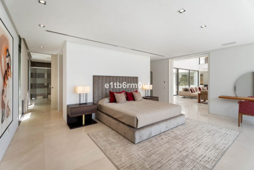R5062792-Villa-For-Sale-La-Quinta-Detached-6-Beds-867-Built-10