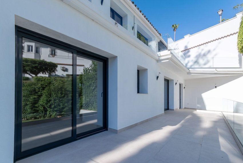 R5063281-Villa-For-Sale-Marbella-Detached-4-Beds-180-Built-10