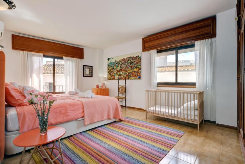 R5063374-Apartment-For-Sale-Estepona-Penthouse-5-Beds-260-Built-1