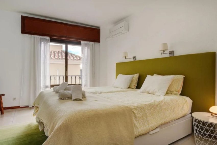 R5063374-Apartment-For-Sale-Estepona-Penthouse-5-Beds-260-Built-17