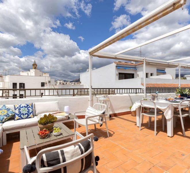 R5063374-Image 1-Penthouse - 5 Beds - 260 Built