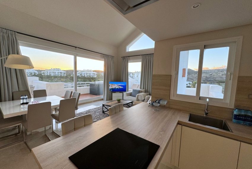 R5063668-Apartment-For-Sale-Estepona-Penthouse-2-Beds-101-Built-3