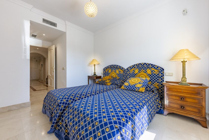R5063749-Apartment-For-Sale-The-Golden-Mile-Middle-Floor-2-Beds-130-Built-15