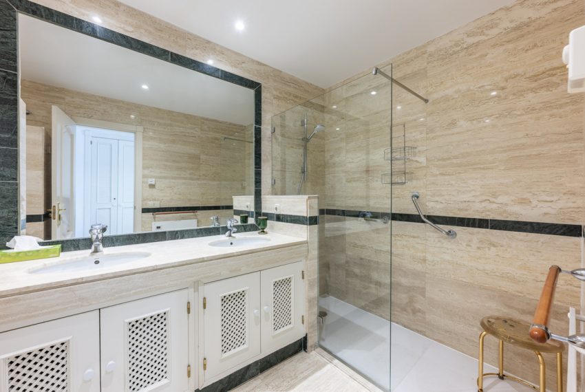 R5063749-Apartment-For-Sale-The-Golden-Mile-Middle-Floor-2-Beds-130-Built-19