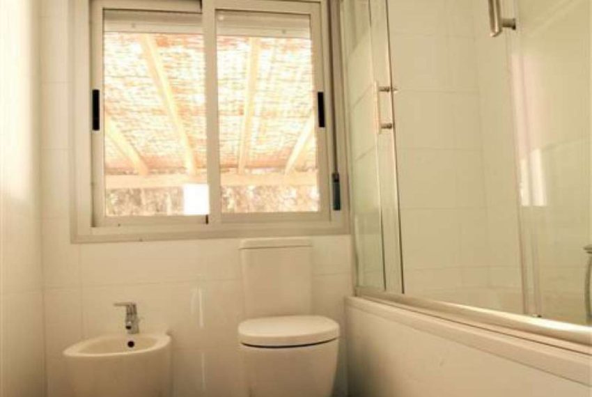 R5063872-Villa-For-Sale-Nueva-Andalucia-Detached-4-Beds-321-Built-19