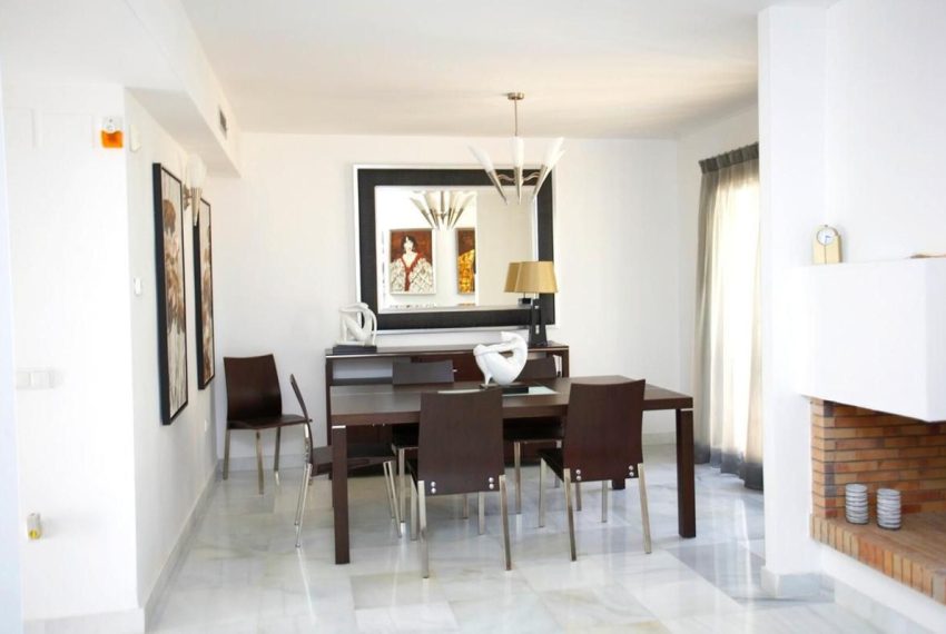 R5063956-Townhouse-For-Sale-Nueva-Andalucia-Terraced-3-Beds-151-Built-11