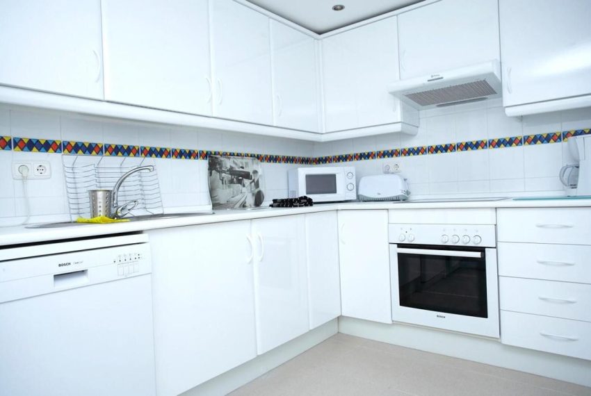 R5063956-Townhouse-For-Sale-Nueva-Andalucia-Terraced-3-Beds-151-Built-3