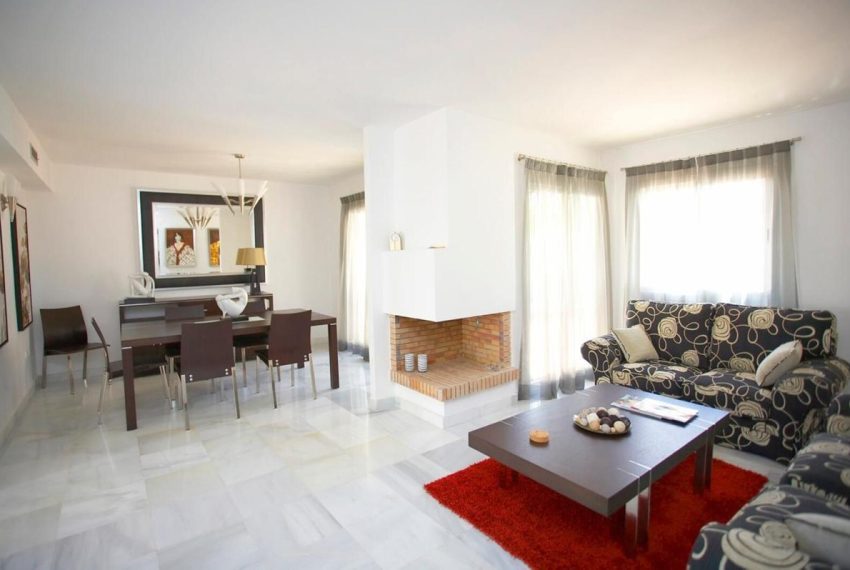R5063956-Townhouse-For-Sale-Nueva-Andalucia-Terraced-3-Beds-151-Built-5