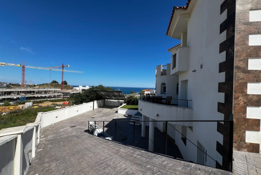 R5064085-Villa-For-Sale-Estepona-Detached-4-Beds-350-Built-3