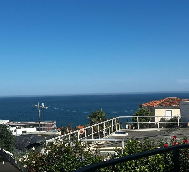 R5064085-Image 1-Detached - 4 Beds - 350 Built
