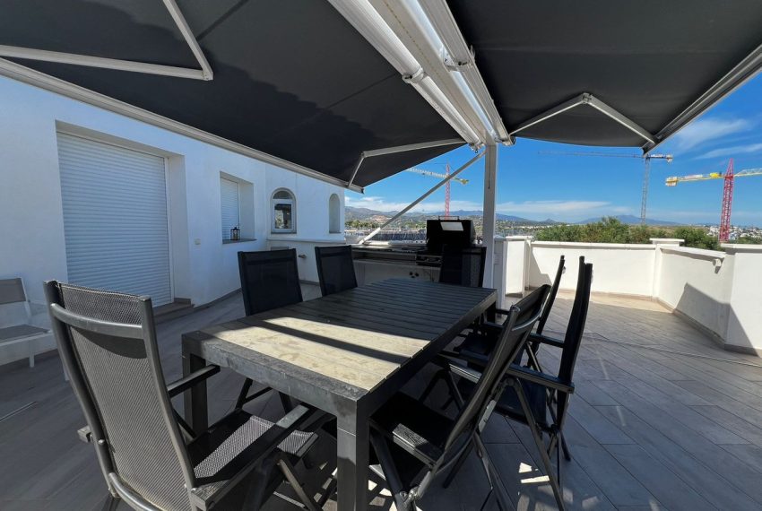 R5064085-Villa-For-Sale-Estepona-Detached-4-Beds-350-Built-8
