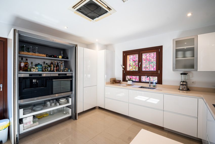 R5064244-Villa-For-Sale-The-Golden-Mile-Detached-6-Beds-666-Built-12