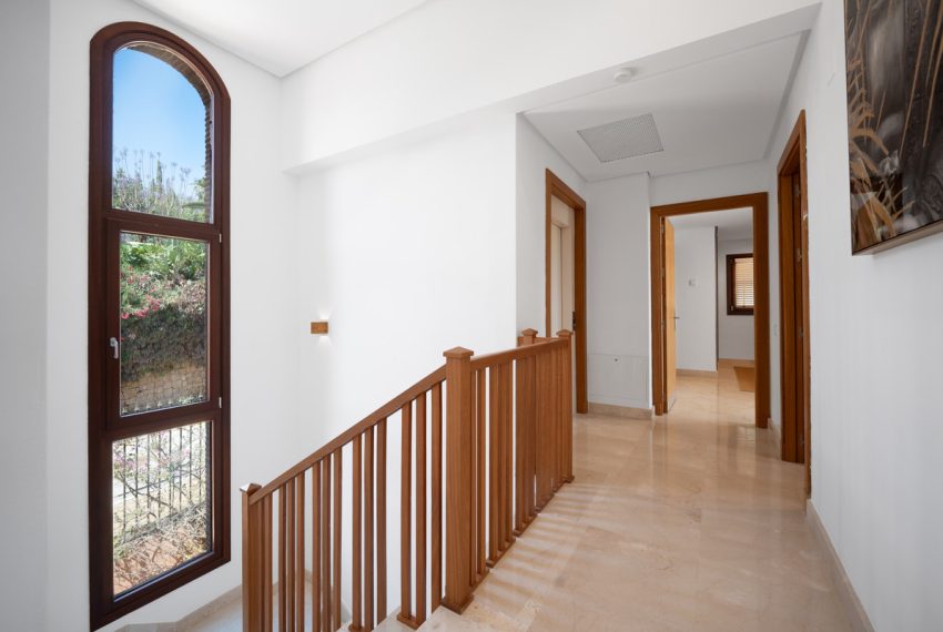 R5064244-Villa-For-Sale-The-Golden-Mile-Detached-6-Beds-666-Built-15