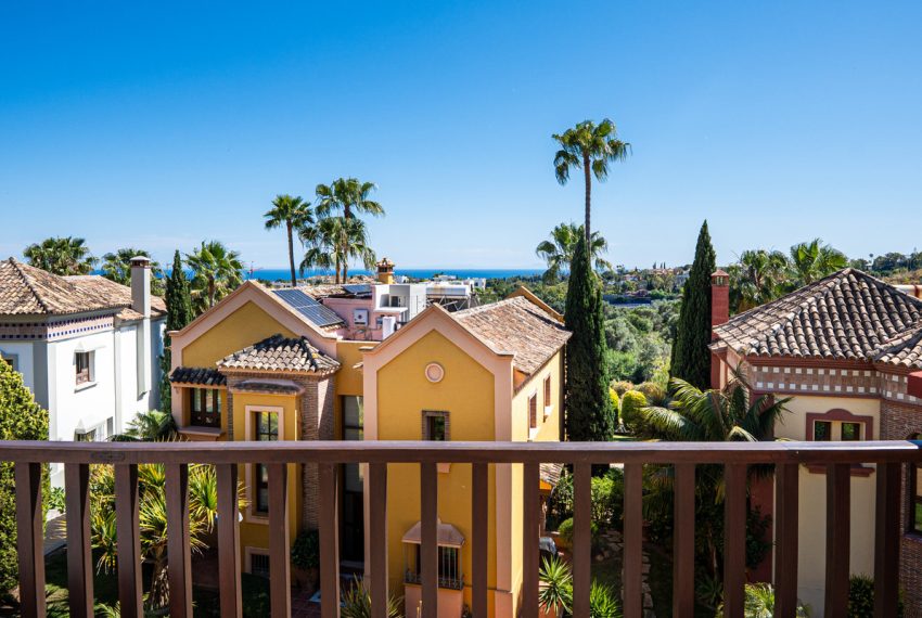 R5064244-Villa-For-Sale-The-Golden-Mile-Detached-6-Beds-666-Built-6