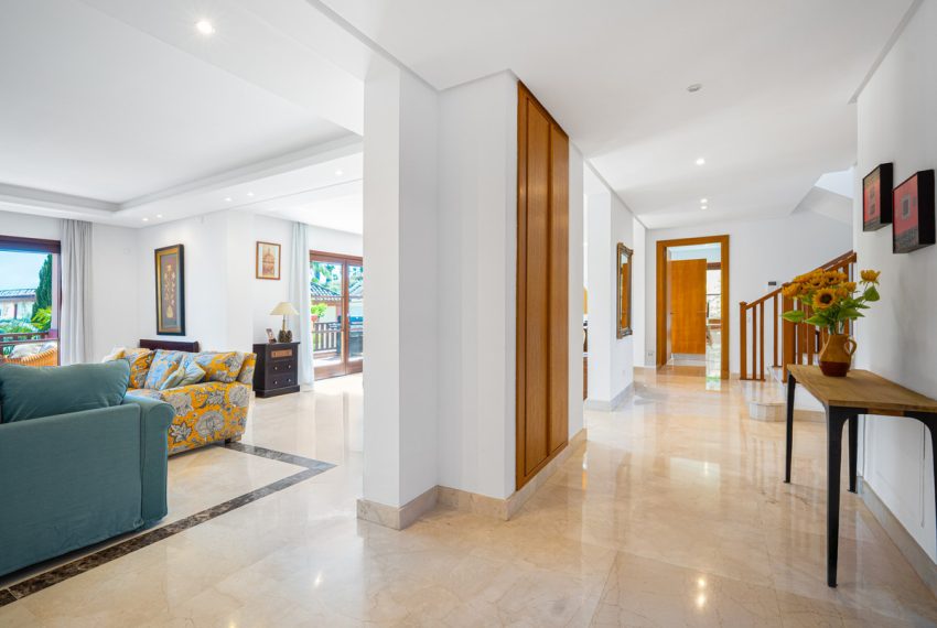 R5064244-Villa-For-Sale-The-Golden-Mile-Detached-6-Beds-666-Built-7