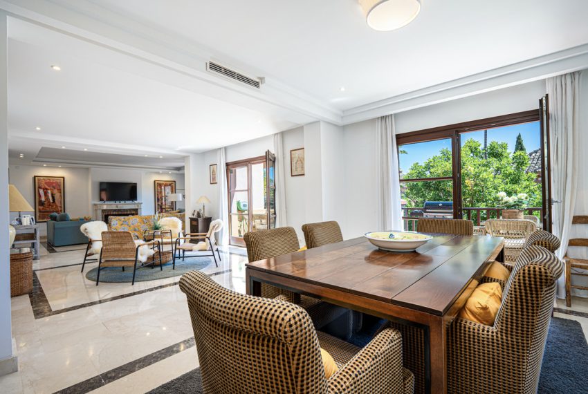 R5064244-Villa-For-Sale-The-Golden-Mile-Detached-6-Beds-666-Built-8